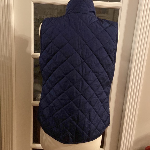 Old Navy quilted vest sz M - Picture 3 of 5
